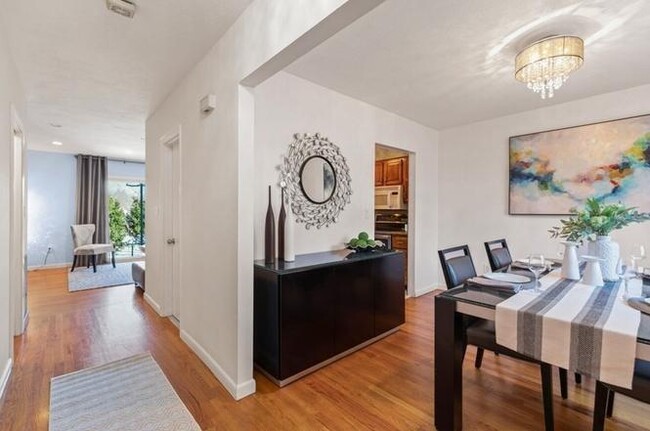 Building Photo - 1 Charles St Unit M Rental