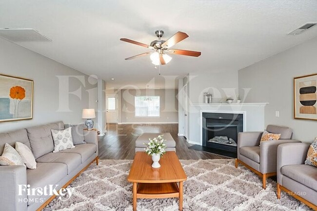 Photo - 1108 Deerberry Rd