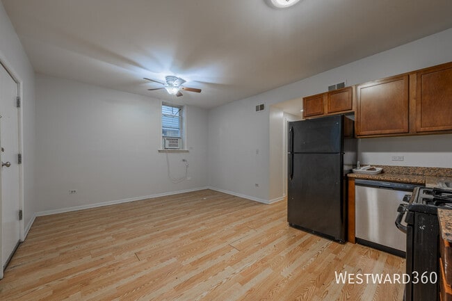 Photo - 2433 N Talman Ave Unit G