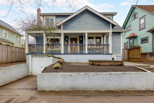 URBAN UPDATED 4 Bedroom/3 Bath CRAFTSMAN S... - URBAN UPDATED 4 Bedroom/3 Bath CRAFTSMAN S... House