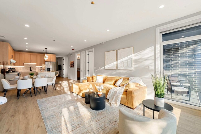 Photo - 2344 W Polk St Unidad ID1253893P