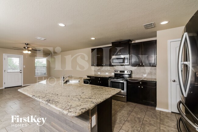 Photo - 8952 Hickman Pk