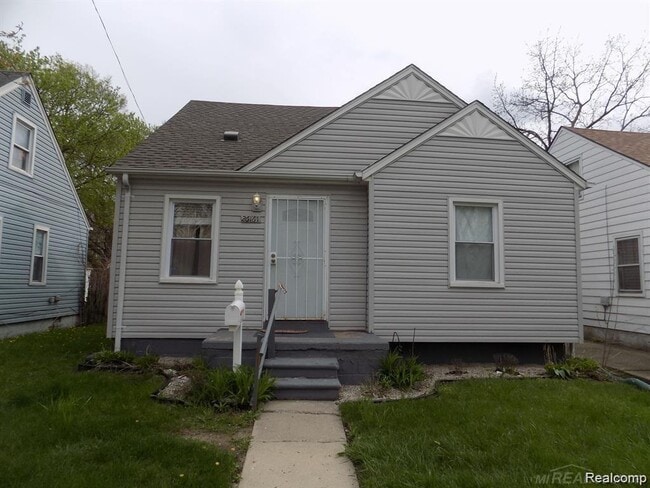Photo - 26161 Currier St House