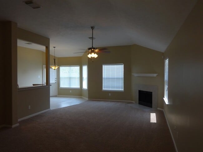 Photo - 19339 Otter Trail Ct