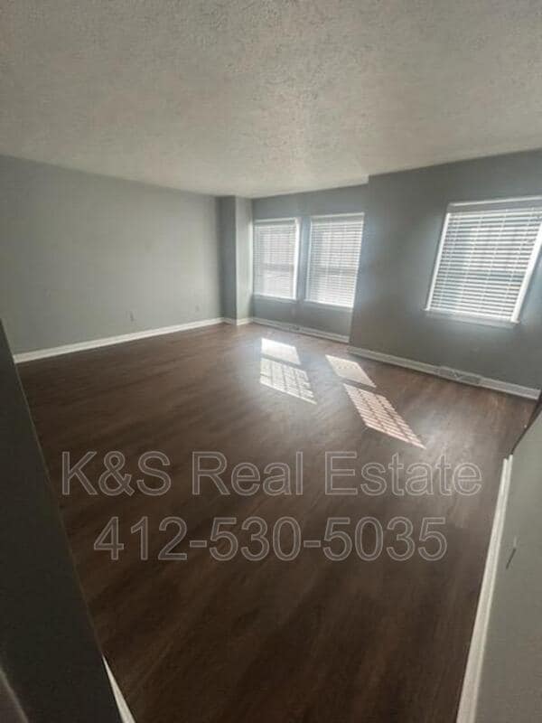 Photo - 5132 Daube Dr