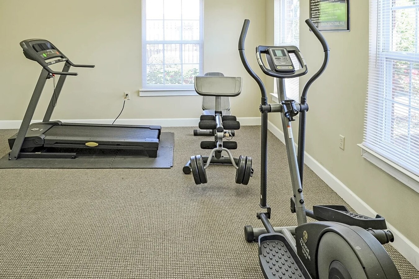 Photo - 320 S Jackson St