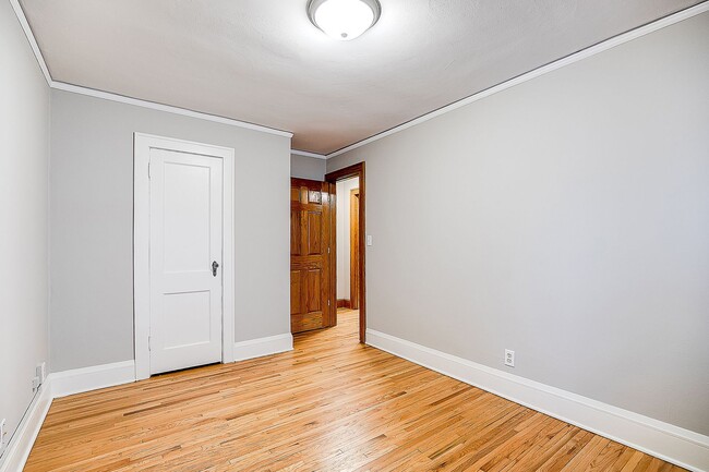 Photo - 1499 Cleveland Ave N Unidad #1