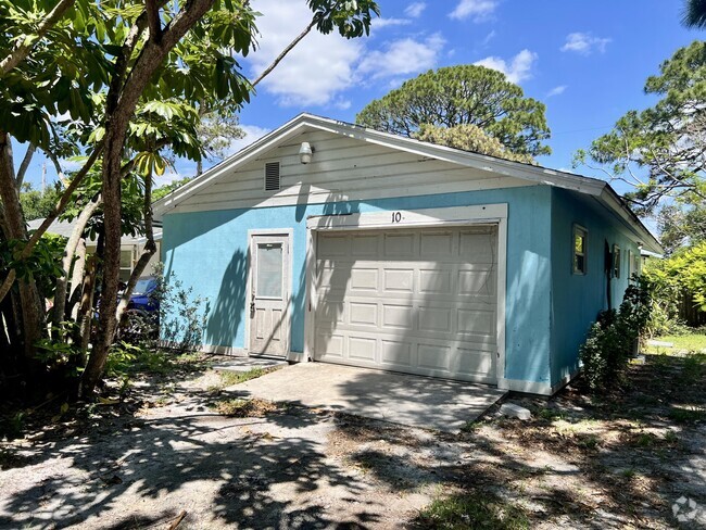 Building Photo - 3280 S 7th St Rental