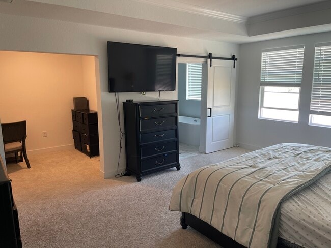 Building Photo - 15980 Mavericks Ln Rental