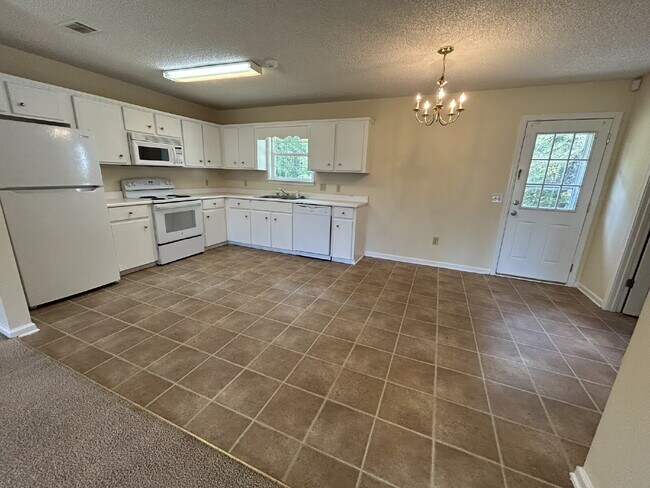 942 Poppleton Dr
