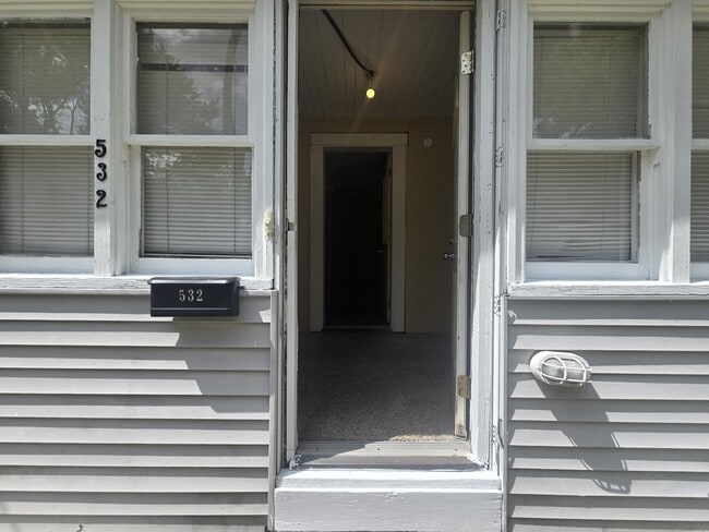 Photo - 532 Cedar St