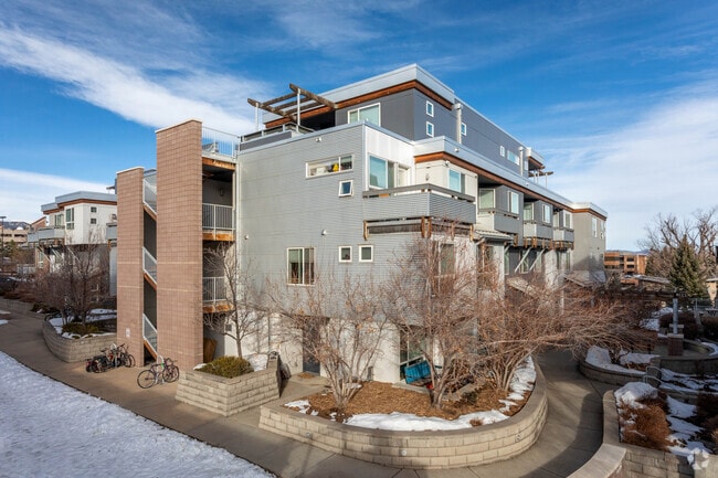 Photo - Landmark Lofts