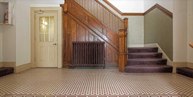 Photo - Saratoga Apartments
