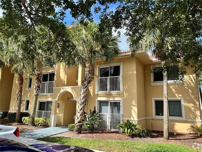 Building Photo - 9907 Westwood Dr Rental