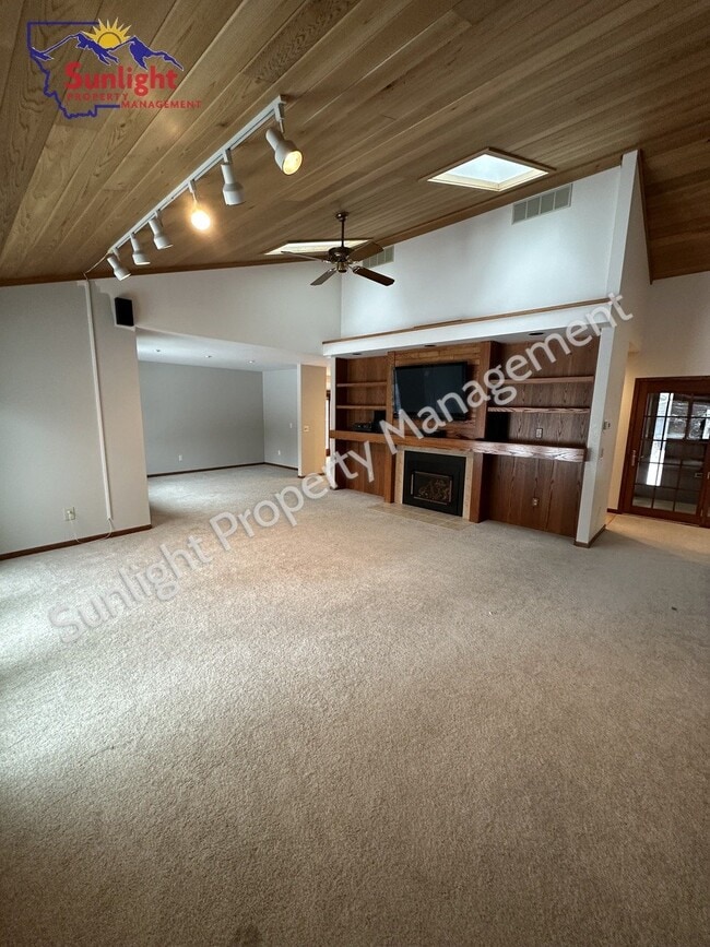 Photo - 4-Bedroom Retreat with 3.5 Baths in Billings – 4,378 Sq. Ft. of Comfort on Rimrock Road! Unit 2