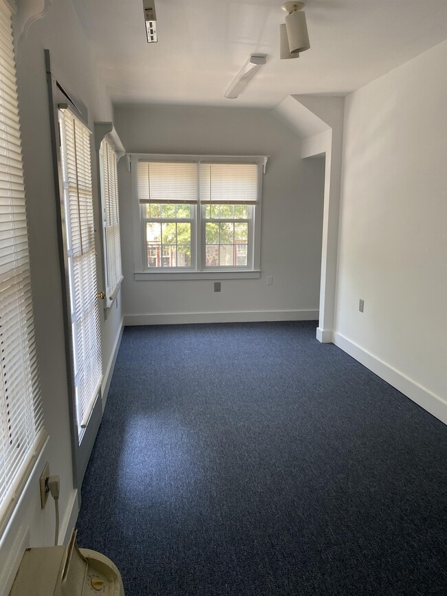 Photo - 199 Union St