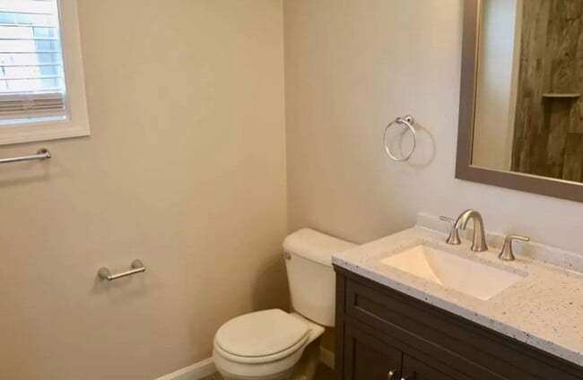 Photo - 28 Morgan Ave Unidad 1