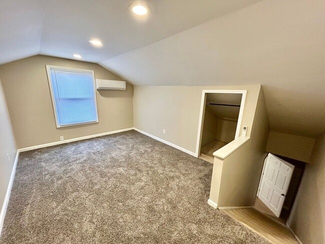 Photo - 2 Bedroom With a Bonus Room!