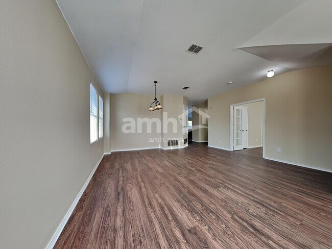 Photo - 101 Long Prairie Dr