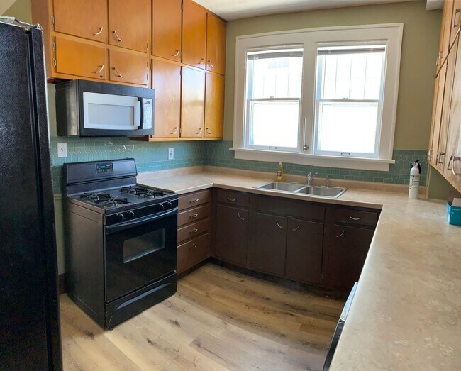 Photo - 110 W Columbia Ave Unidad #1