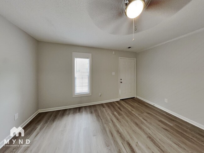 4040 Lehi Dr