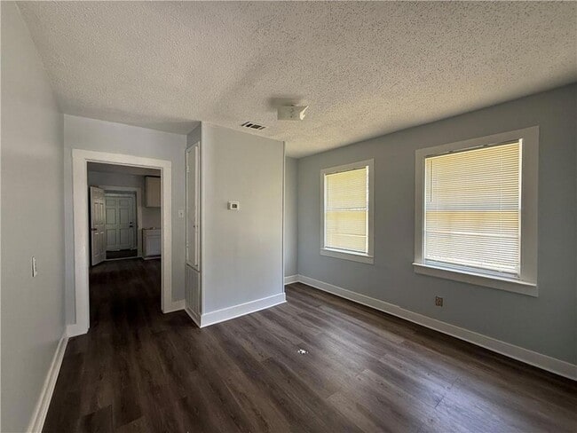 Photo - 1206 Alba St