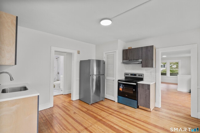 Building Photo - 37 Gridley St Unit 2