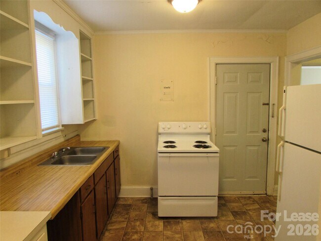 Photo - 216 Harrill St Unidad B