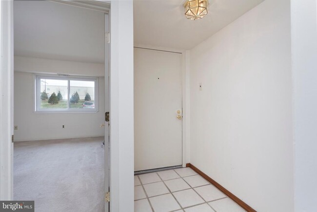 Photo - 1301 Meadowview Ln Apartment Unit 1301