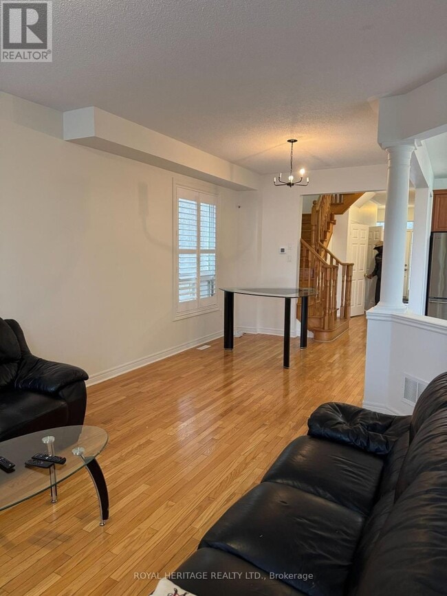 Photo - 49 Everingham Cir