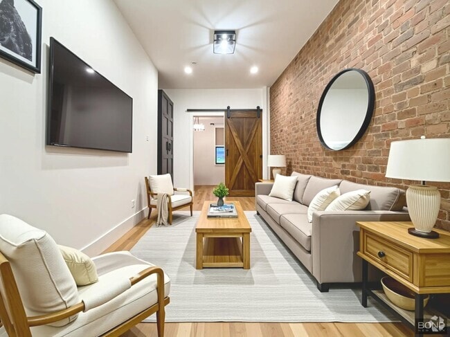 Building Photo - 298 Nassau Ave Rental