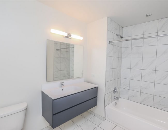 Photo - 737 N La Salle Dr Unit 2501
