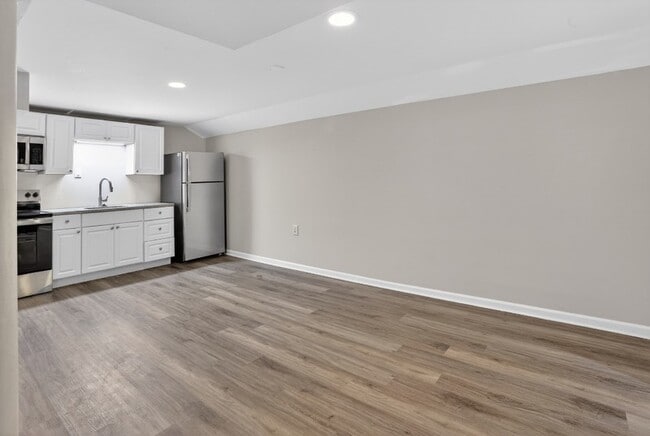 Photo - 586 Oakside Dr SW Unit B