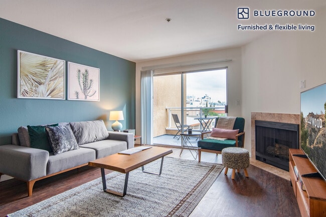 Photo - 1538 N Martel Ave Unidad FL4-ID53