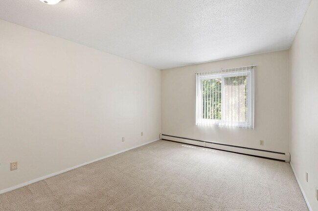 Photo - Greenway Commons