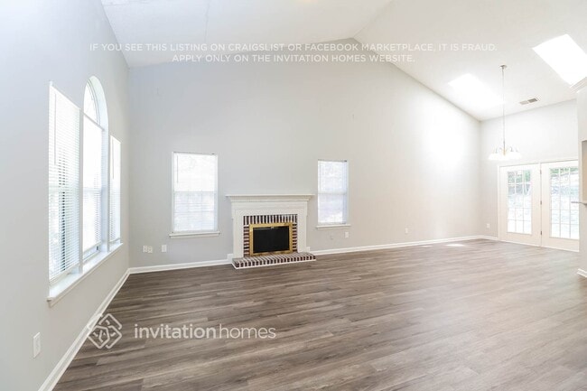 Photo - 14736 Sapphire Ln