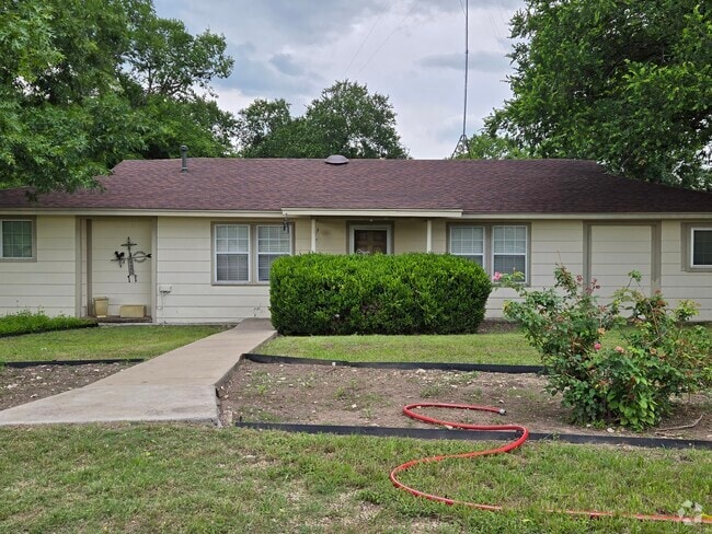 Building Photo - 4234 FM 1446 Rental