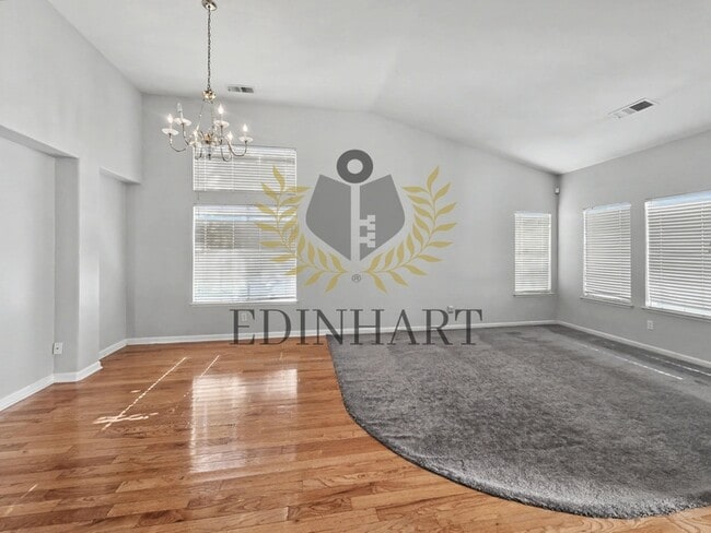 Photo - 5774 N State St