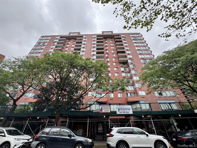 Building Photo - 62-54 97th Pl Unit 8M Rental