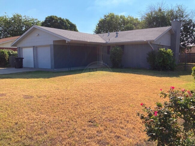 Photo - 2408 Carnation Dr