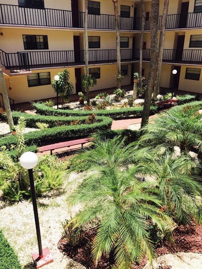 Photo - 10825 SW 112th Ave Unit 312