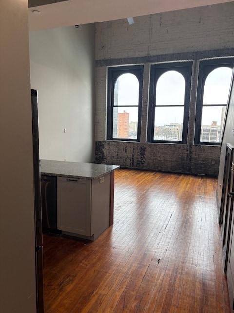 Great Room - 715 Jefferson Ave Unit 53