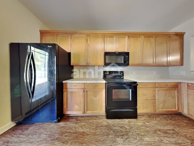 Photo - 24 Chapel Lk N