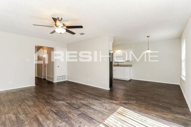 Photo - 701 S Perkins St