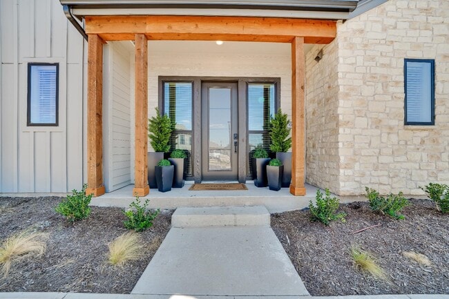 Building Photo - 1601 Mustang Dr Rental