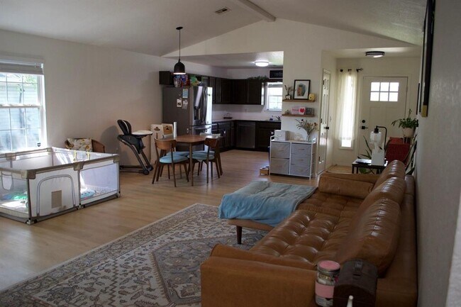 Photo - 2503 SW 10th St