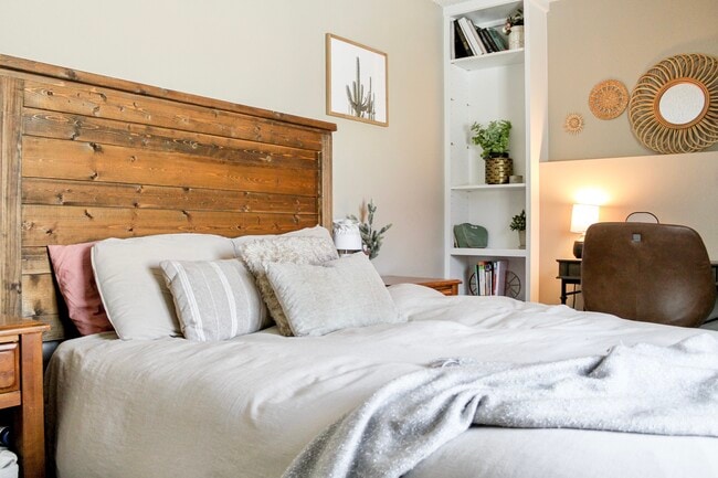 Photo - 1987 Palm Dr Unit 2