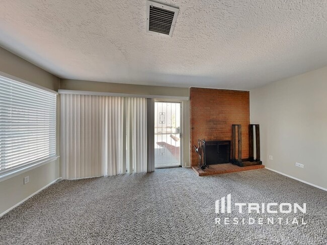 Photo - 12613 Indian School Rd NE