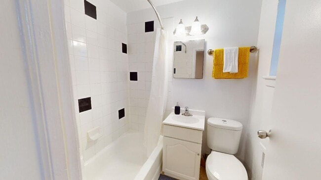 Photo - Arbor Village - 1030 & 1040 Hollington