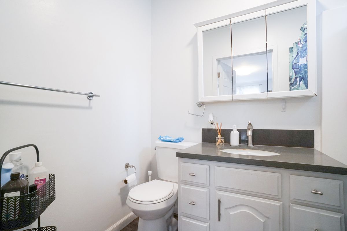 Photo - 2667 Cimarron St